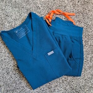 Figs Deep Reef Scrub Set